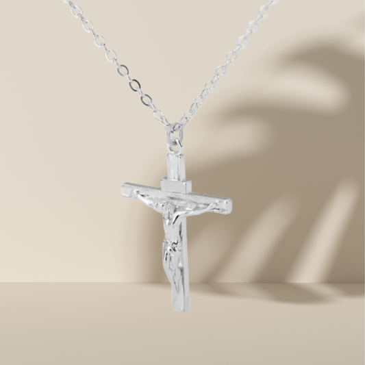 Collier croix chrétienne